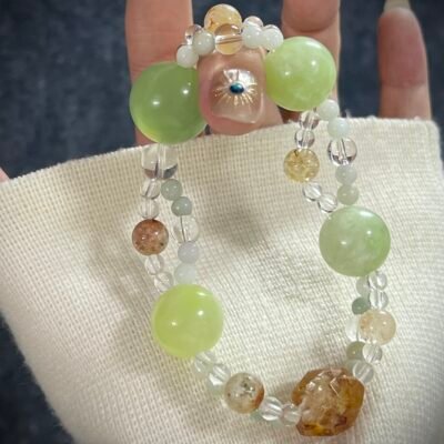 Chinese Specialty green coloured crystals-xiuyu