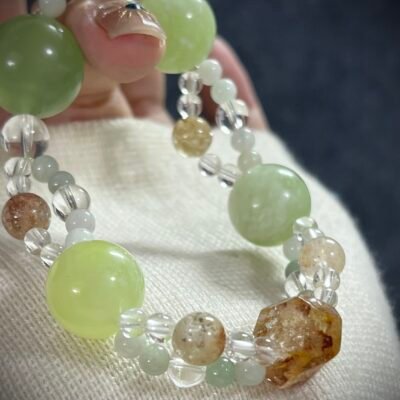 Chinese Specialty green coloured crystals-xiuyu