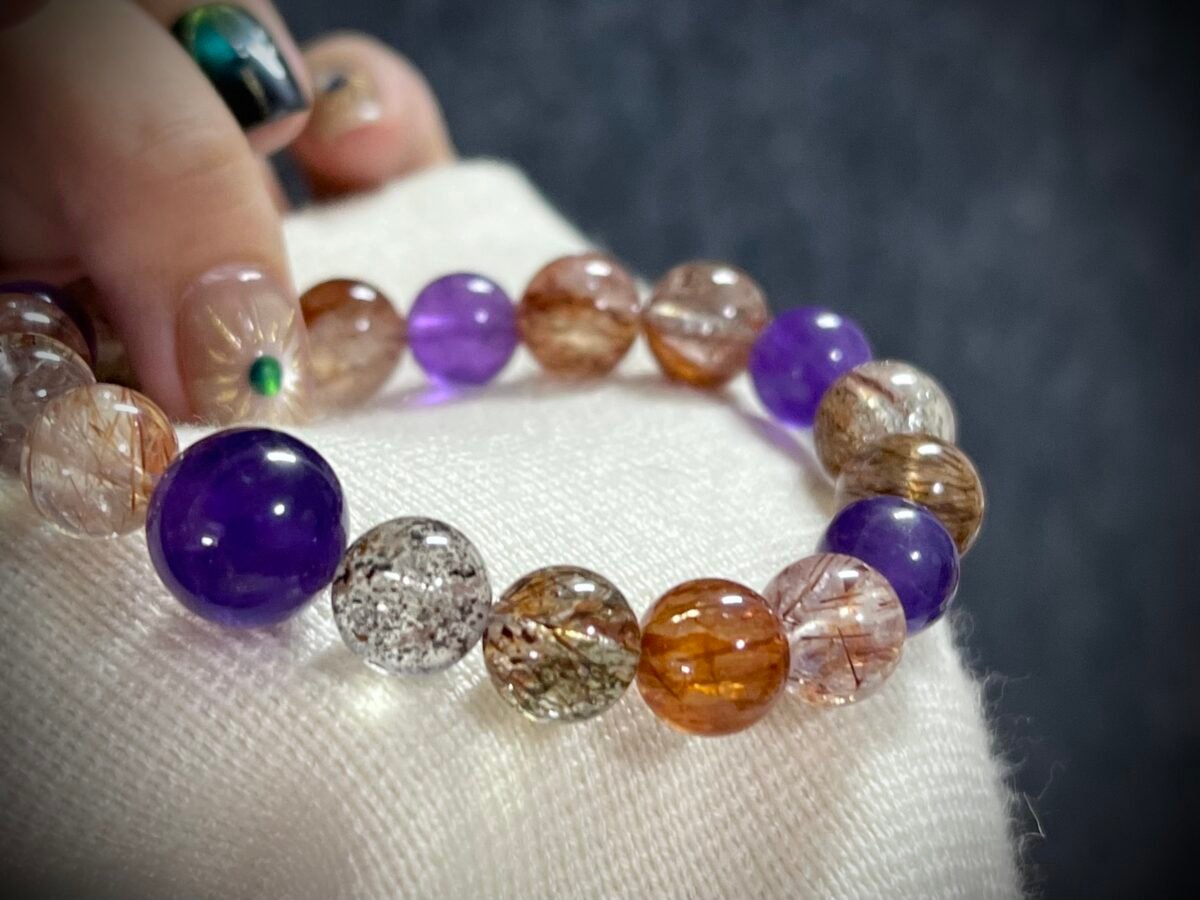 Black Gold Super 7 Bracelet – Perfect for Every Zodiac Sign