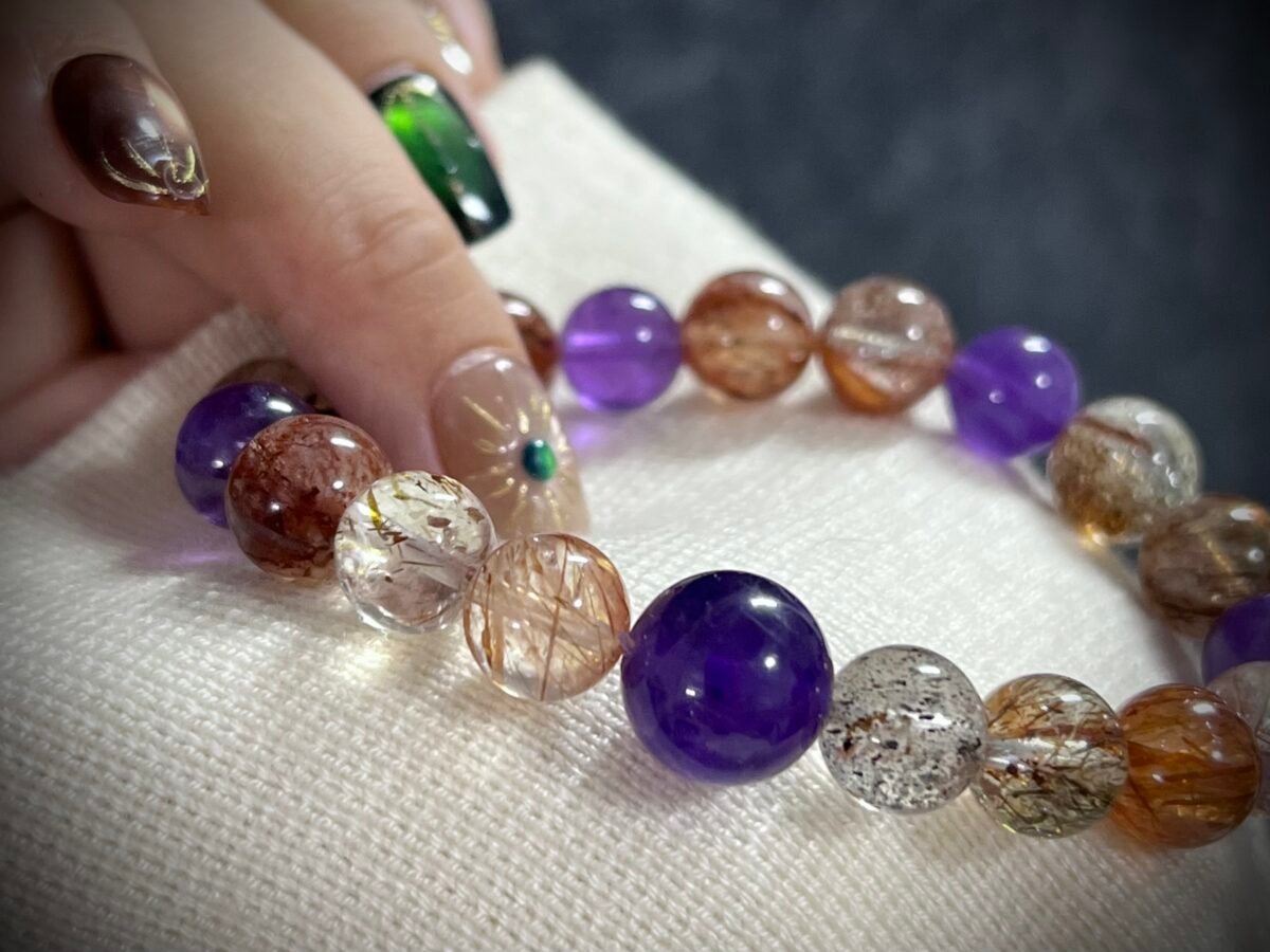 Black Gold Super 7 Bracelet – Perfect for Every Zodiac Sign