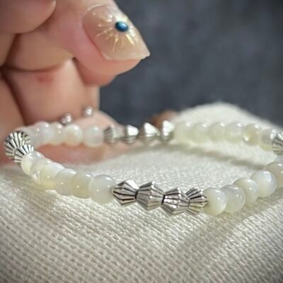 Versatile Shell Bracelet