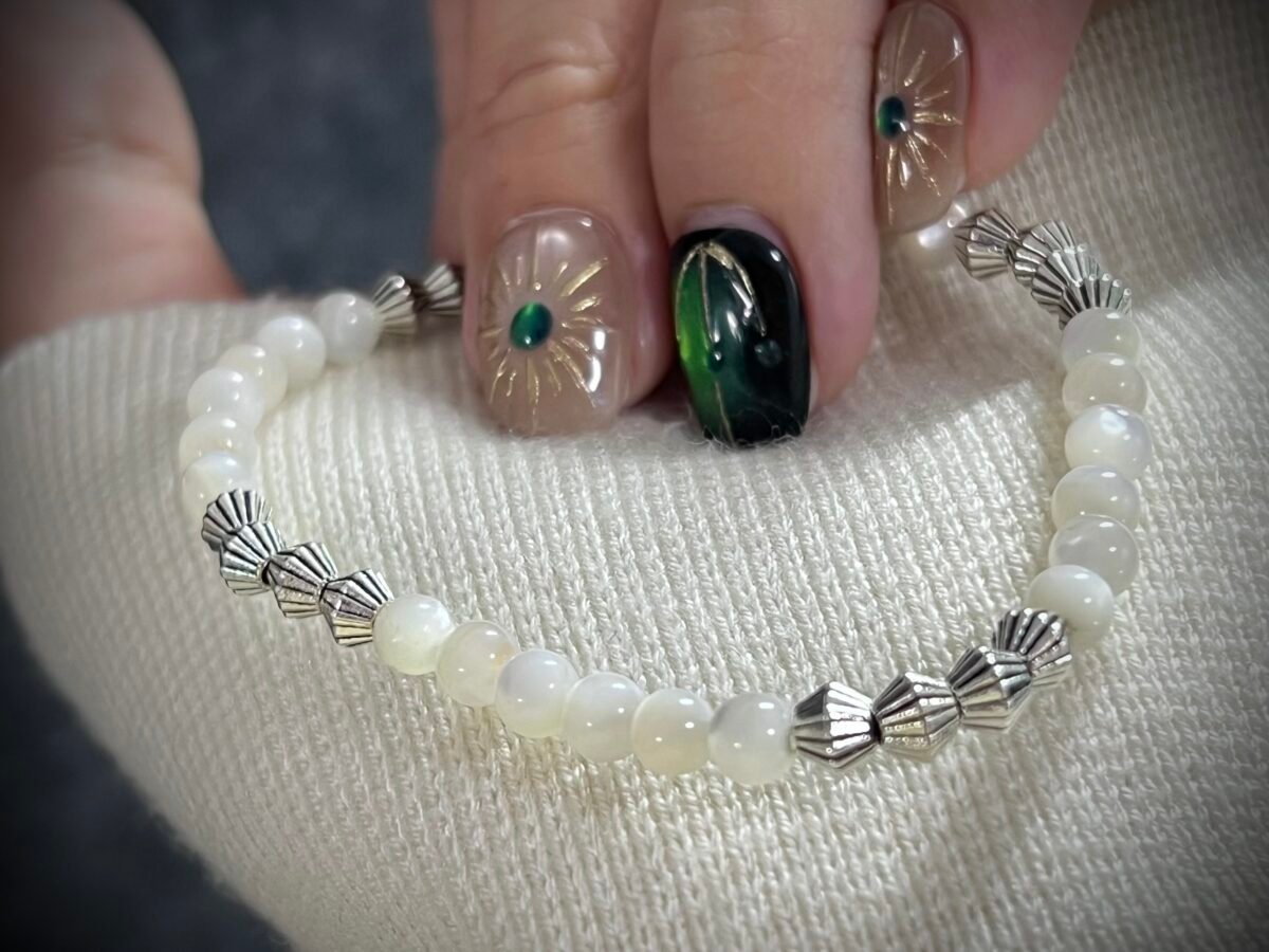 Versatile Shell Bracelet