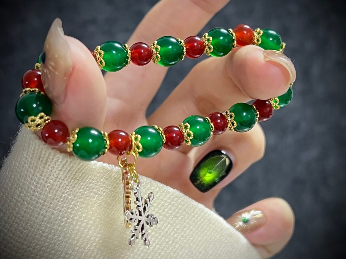 Christmas Gift – Red and Green Agate