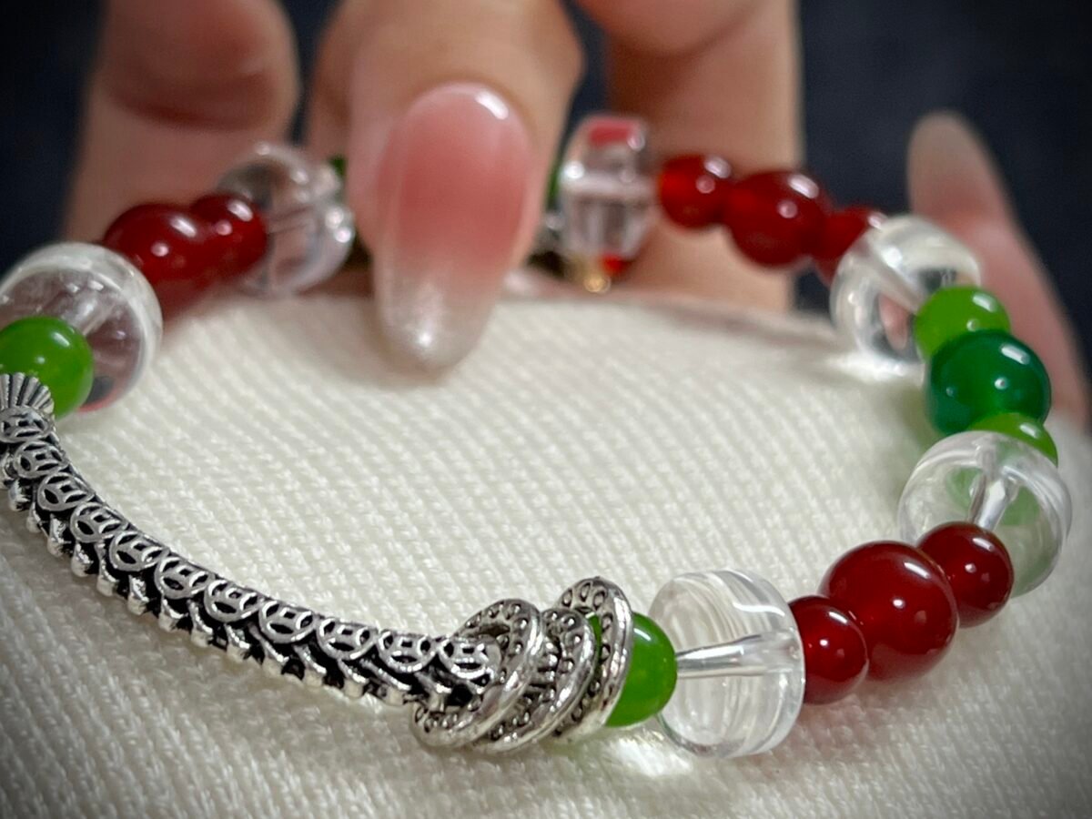 red and Green Agate for Christmas