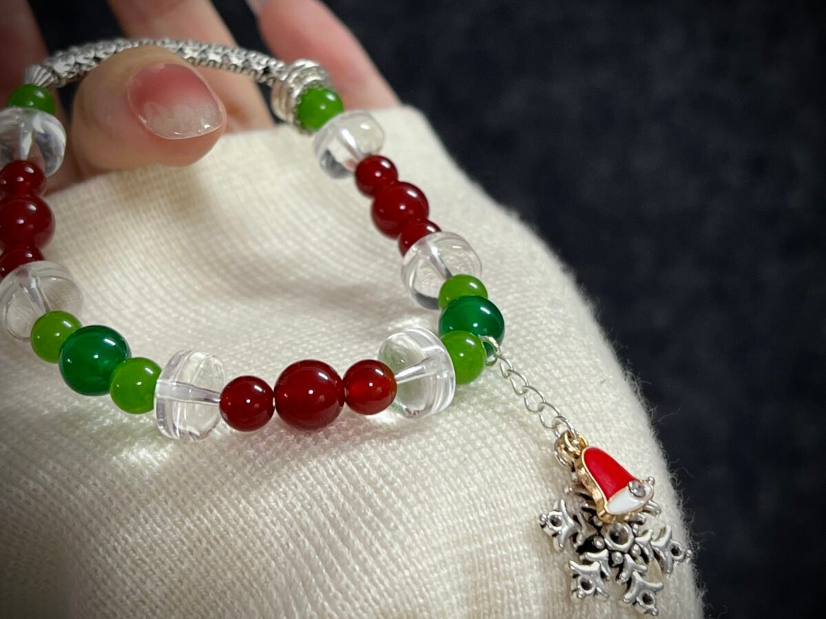 red and Green Agate for Christmas