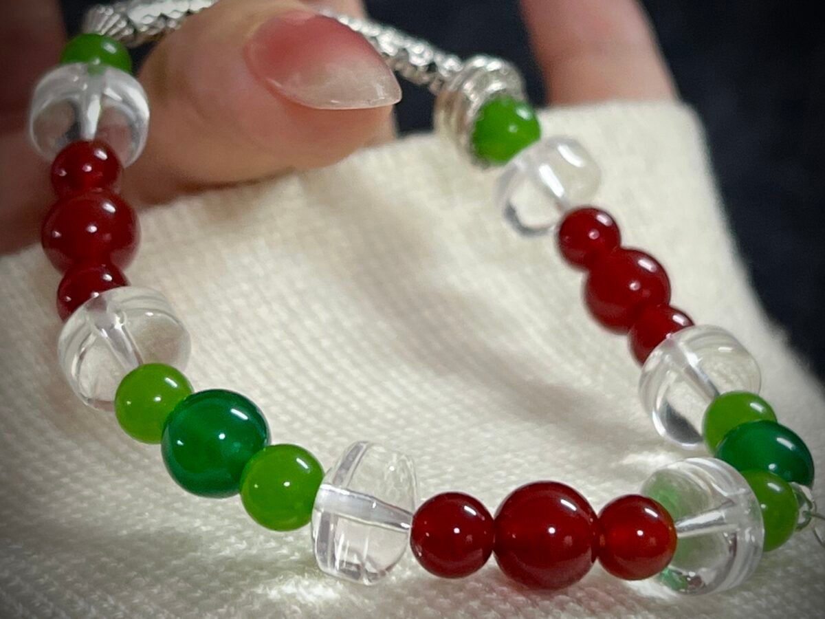 red and Green Agate for Christmas