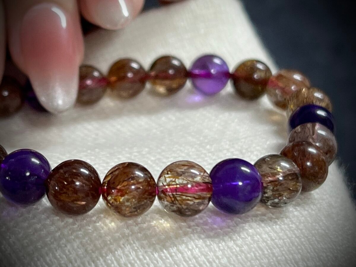 Super Seven Black Gold Crystal – Fits All Zodiac Signs