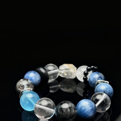 Labradorite meaning Intuition and Spirituality