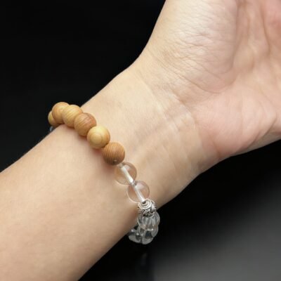 fragrance of sandalwood—Clear Quartz